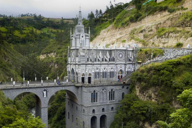 Santuario de Nuestra Señora del Rosario de Las Lajas – Ipiales (Nariño)