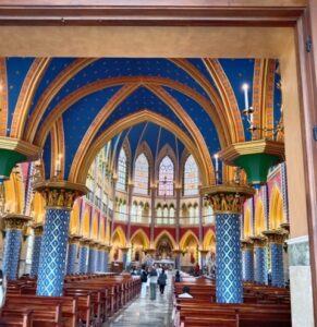 Parroquia Caballeros de la Virgen en Chapinero (Bogotá)