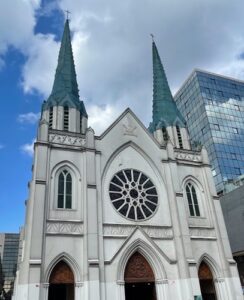 Parroquia Nuestra Señora de los Ángeles (La Porciúncula) en Chapinero (Bogotá)