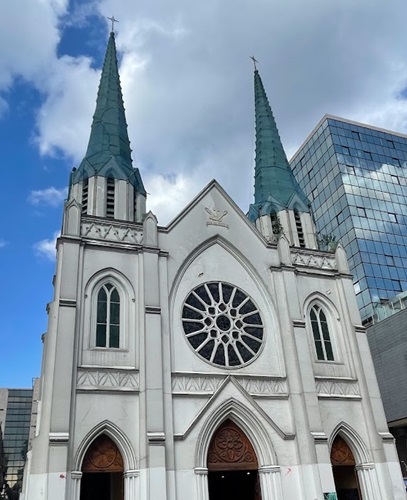 Parroquia Nuestra Señora de los Ángeles (La Porciúncula) en Chapinero (Bogotá)