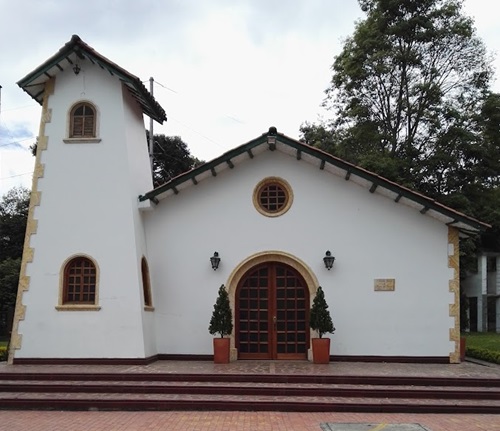 Parroquia Nuestra Señora del Rosario en Usaquén (Bogotá)