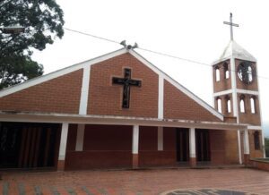 Parroquia San Roberto Belarmino en Bello (Antioquia)